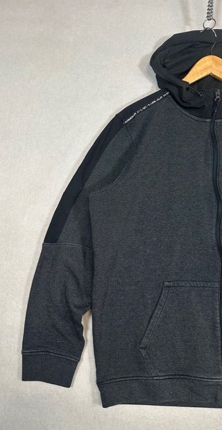 Sudadera Under Armour gris con cremallera XL