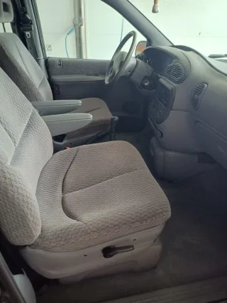 Chrysler Voyager 2001..NO NEGOCIABLE