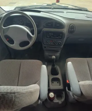 Chrysler Voyager 2001..NO NEGOCIABLE