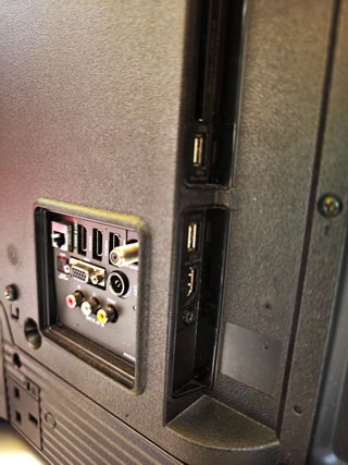 Smart TV Toshiba 50" 4K 50UA3A63DG (defectuoso)