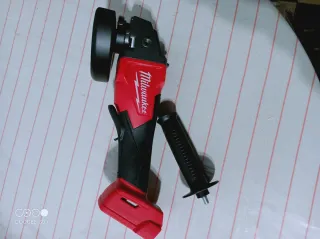 Amoladora Angular Milwaukee