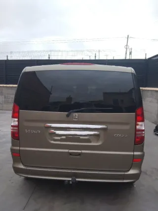 Mercedes-Benz Viano 2010