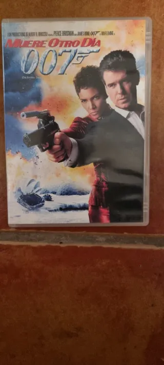 DVD James Bond 007 Muere Otro Día