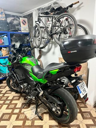 Cambió kawasaki versys del año 2022 con 23400 kl