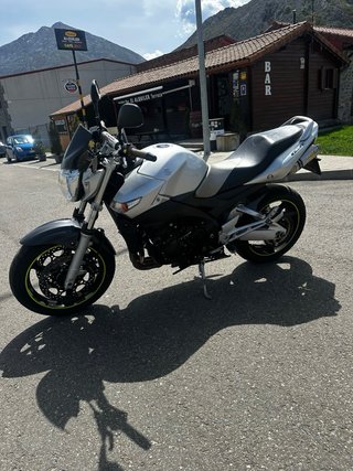 Suzuki gsr 28mil km