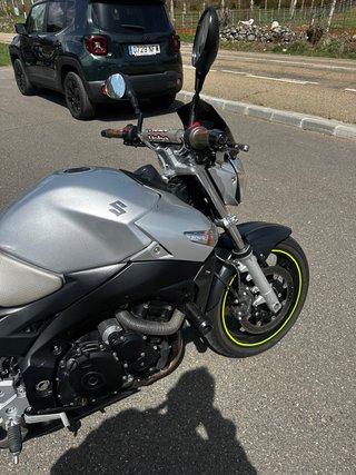Suzuki gsr 28mil km