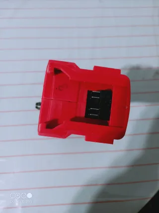 Llave de impacto Milwaukee