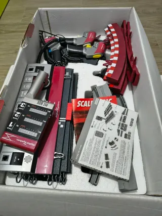 Scalextric Digital Pit Box Set completo