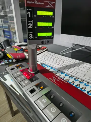 Scalextric Digital Pit Box Set completo