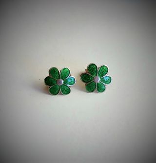 Pendientes de plata margarita esmaltados verdes