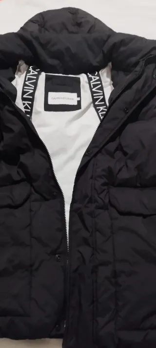 Cazadora Calvin Klein Jeans Negra y Blanca