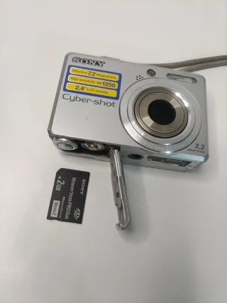 Sony Cyber-shot DSC-S730 Plata