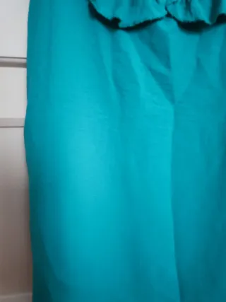 Camiseta turquesa con volantes