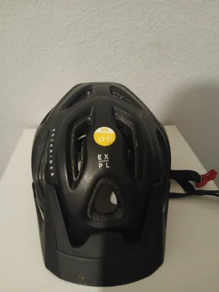 Casco de bicicleta negro