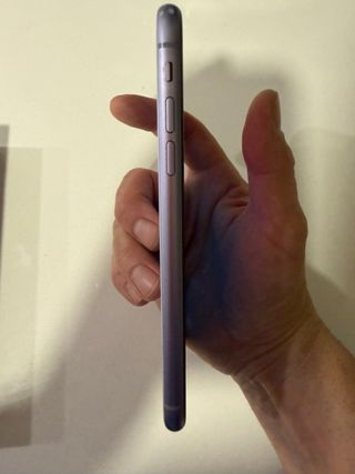 iPhone 11 64 GB Morado