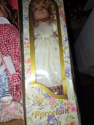 Muñecas de porcelana antiguas