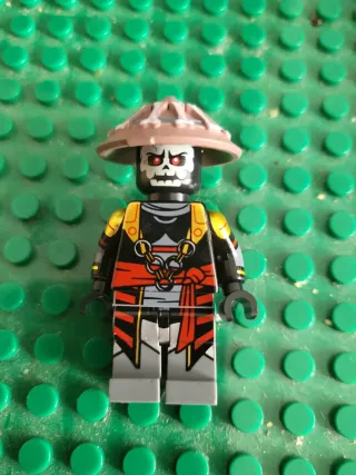 Set di minifigure LEGO non ufficiale di Ninjago