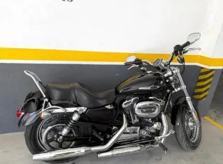 Harley Davidson Sportster XL 1200 Negra