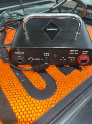 Amplificador vox 50 watts medio kilo de peso