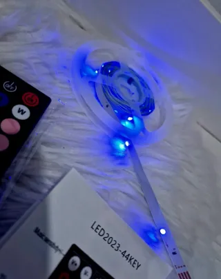 Fita LED RGB 5 metros com controlo remoto