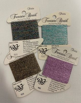 Lote 1…. Hilos metalizados Rainbow Gallery. (Pb)