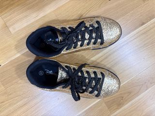 Zapatillas Disney Minnie Doradas