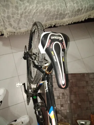 Bicicleta BH en perfecto estado sin uso apenas