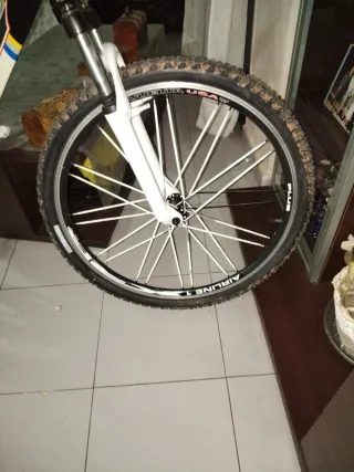 Bicicleta BH en perfecto estado sin uso apenas