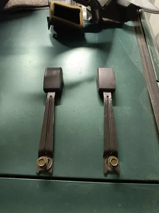 Encaixes de cintos dianteiros toyota yaris xp10