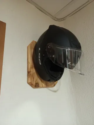 Soporte para casco de moto