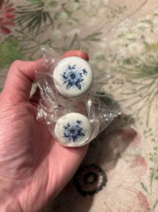 Coppia pomelli ceramica fiori blu