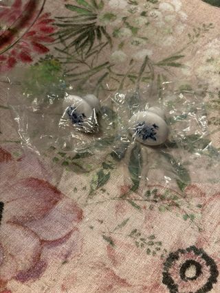 Coppia pomelli ceramica fiori blu