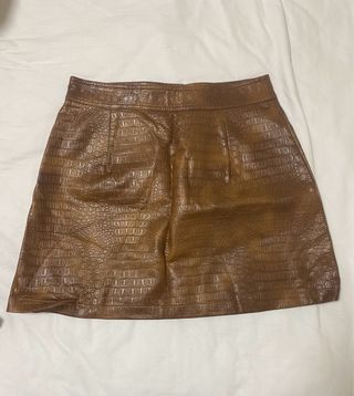 Falda marrón