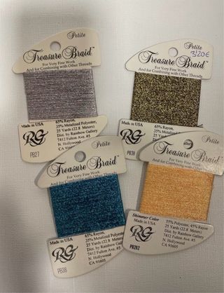 Lote 3….Hilos metalizados Rainbow Gallery. (Pb)