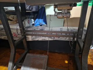 Máquina de coser antigua