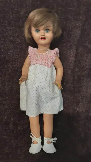 Muñeca antigua Chelito de José Berenguer