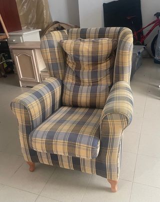 Sillón de tela cómodo