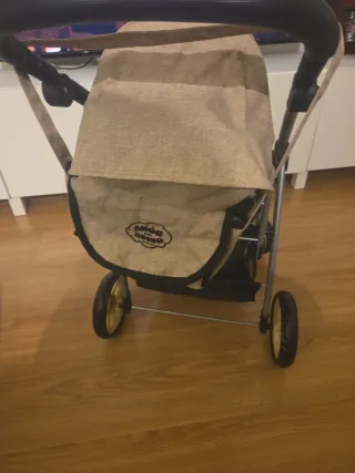 Carrito gemelar de juguete