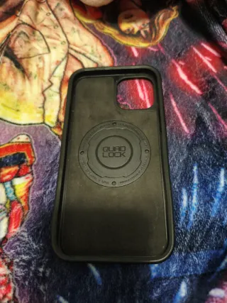 Funda Quad Lock iPhone 12 Moto