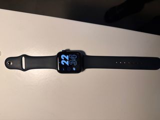 Apple Watch SE 2022 44mm + Correas