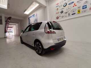 Renault Scenic 2015