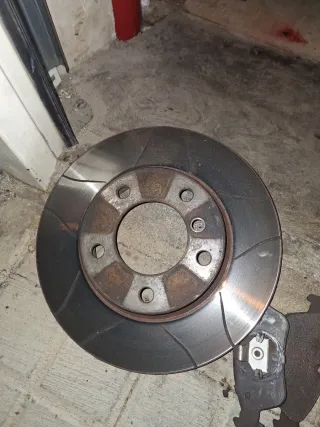 Pinzas de freno delanteras BMW 325i E36