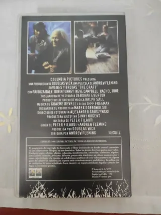 VHS Terror Jóvenes y Brujas (Español)