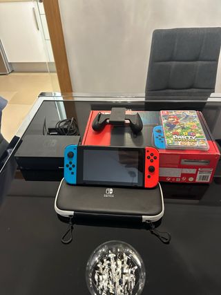 Nintendo Switch Completa + 2 juegos
