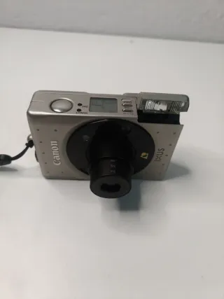 Cámara Canon IXUS Zoom 24-48mm