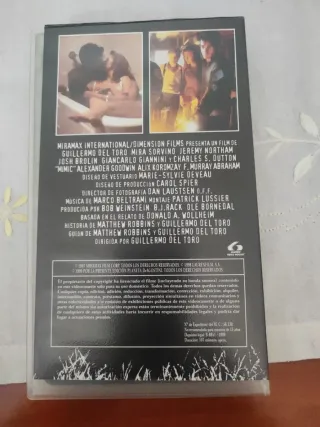 VHS Mimic Terror Español