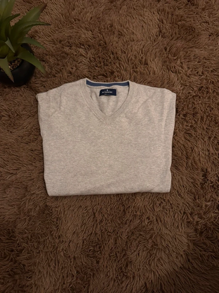 Jersey Rushmore gris claro cuello pico