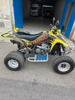 Quad Suzuki LT-Z400 Negro/Amarillo