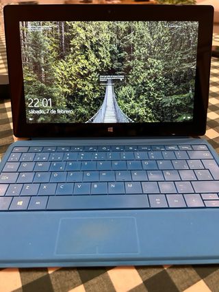 Microsoft Surface Pro 2 + Teclado Azul