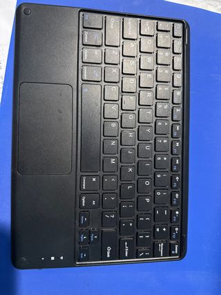 Teclado Bluetooth Negro con Touchpad